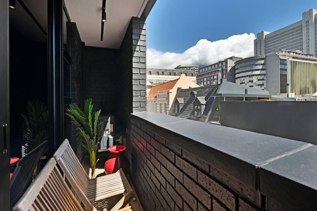 Hannah 209 - The Tokyo Cape Town Exterior photo